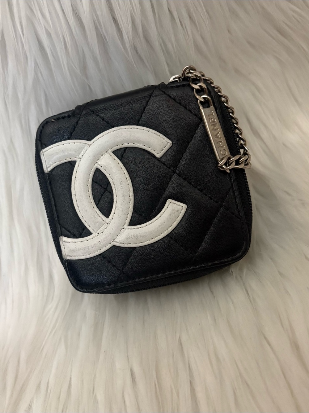 Authentic 2005 Chanel Ligne Cambon Black & White Mini Zipper Case w/Mirror